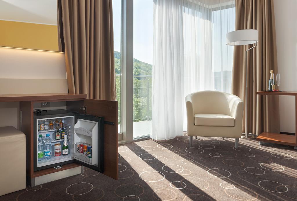 Wellness Hotel Panorama Trencianske Teplice Bilik gambar